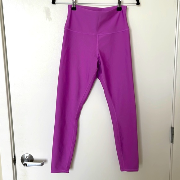 ALO YOGA 7/8 AIRLIFT LEGGING ELECTRIC VIOLET PURPLE - Picture 6 of 10